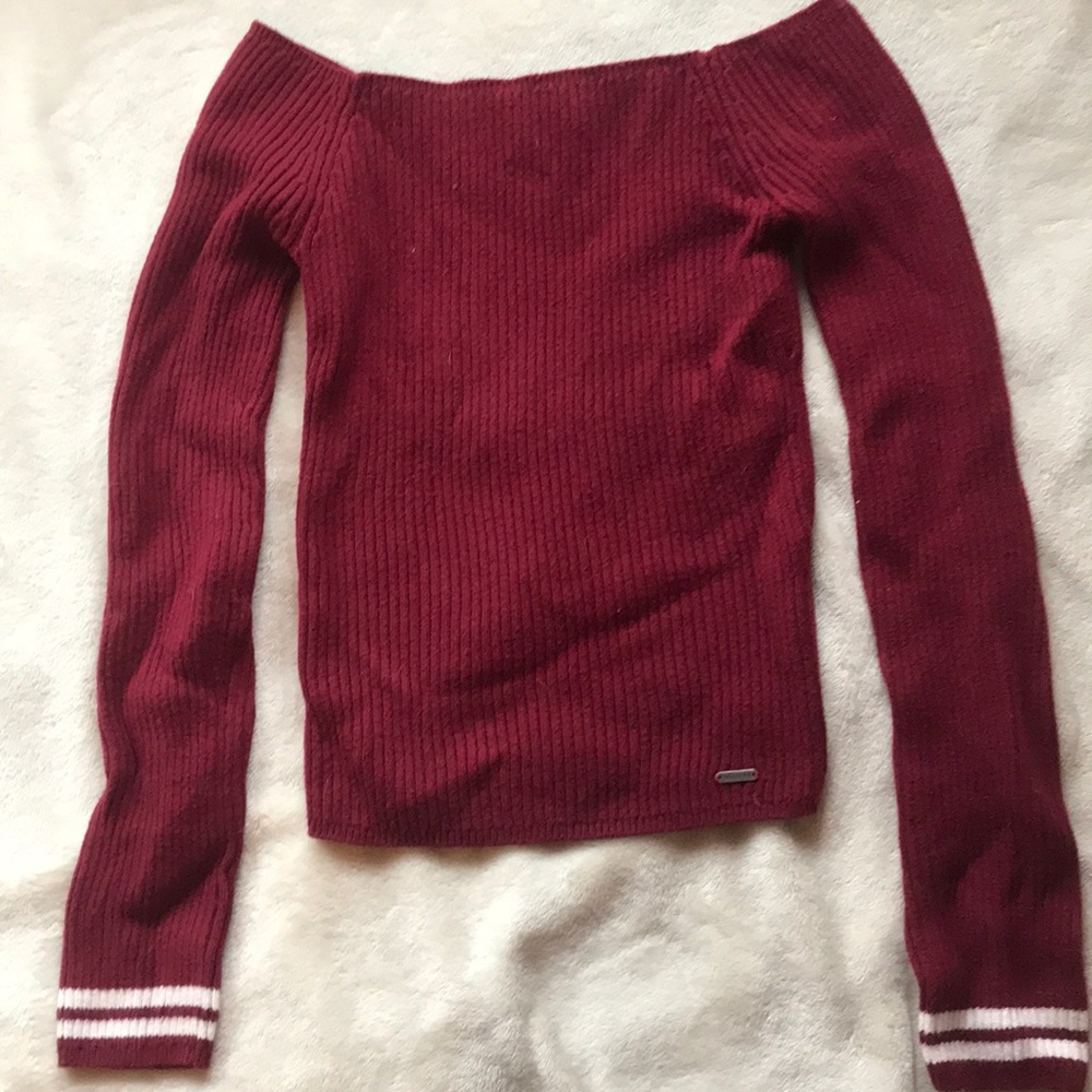 Small Off the Shoulder Ribbed Hollister Top